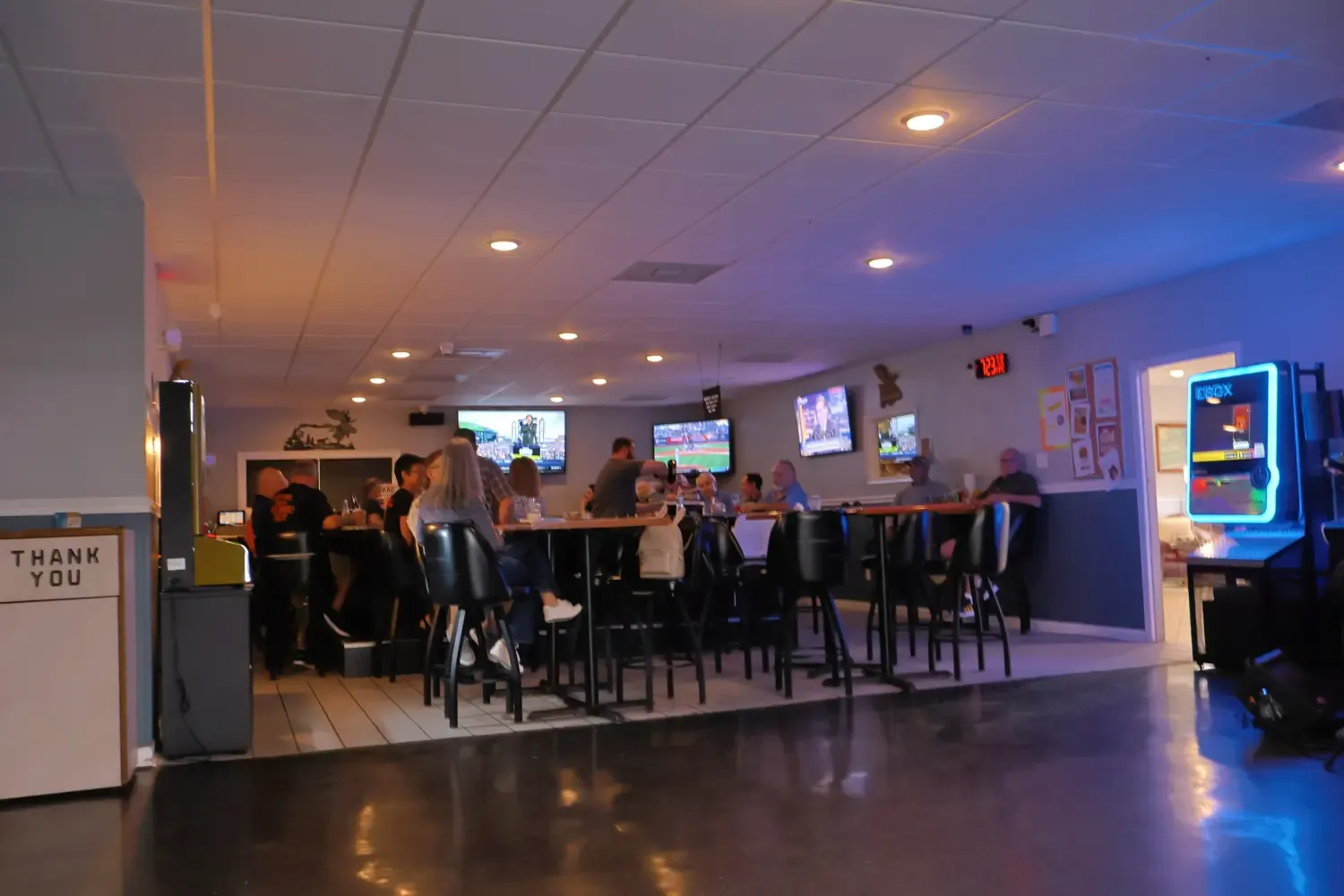 sports bar at moose lodge
